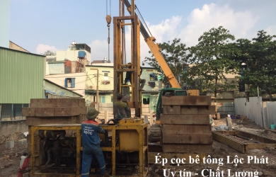 Ép cọc bê tông sử dụng tải sắt